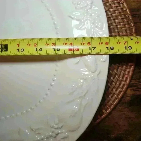 Better Homes & Gardens Heritage Collection Earthenware White Lg Serving Platter - Picture 5 of 8